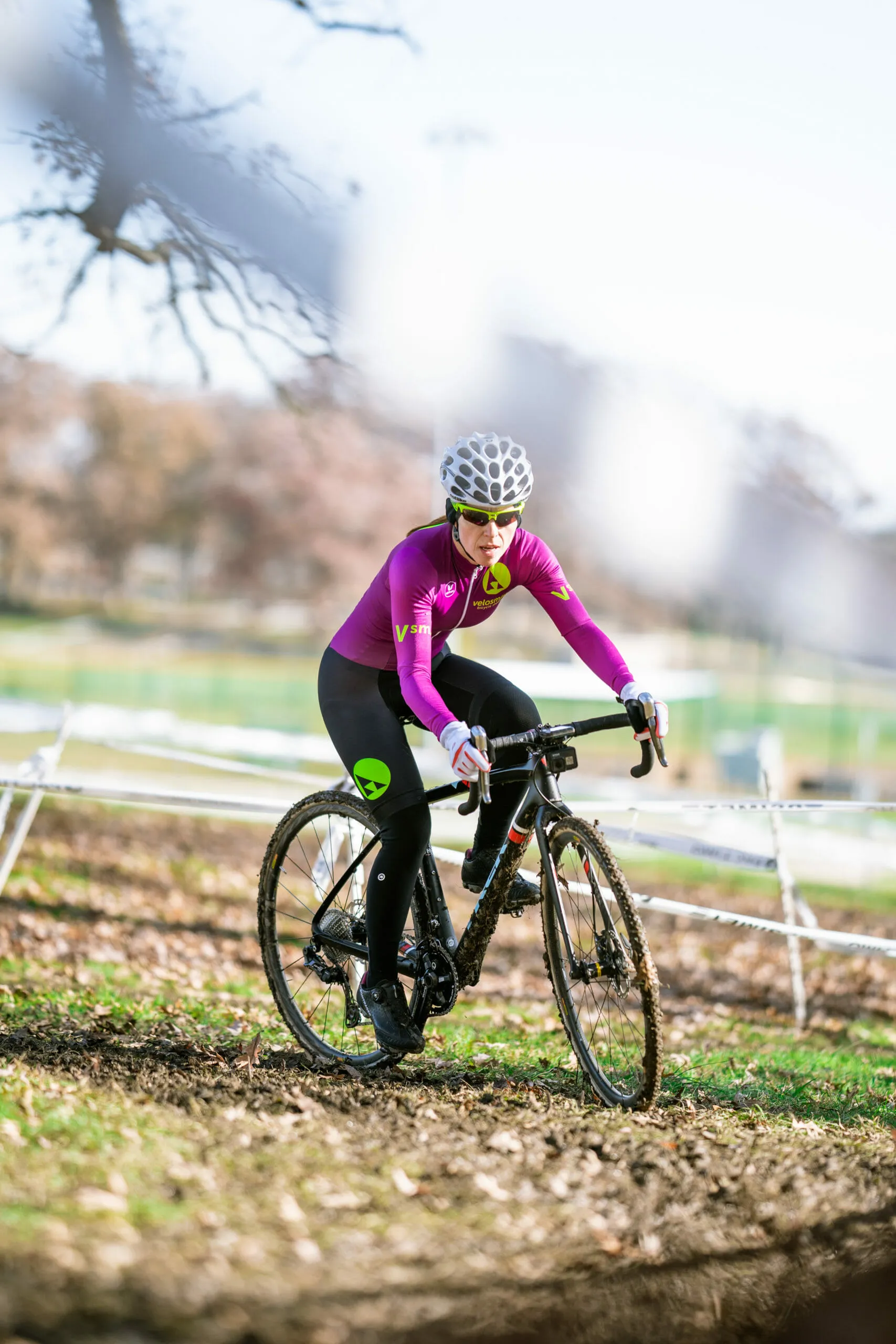 Theia Friestedt racing cyclocross